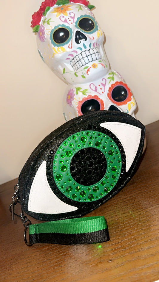 Green eye clutch